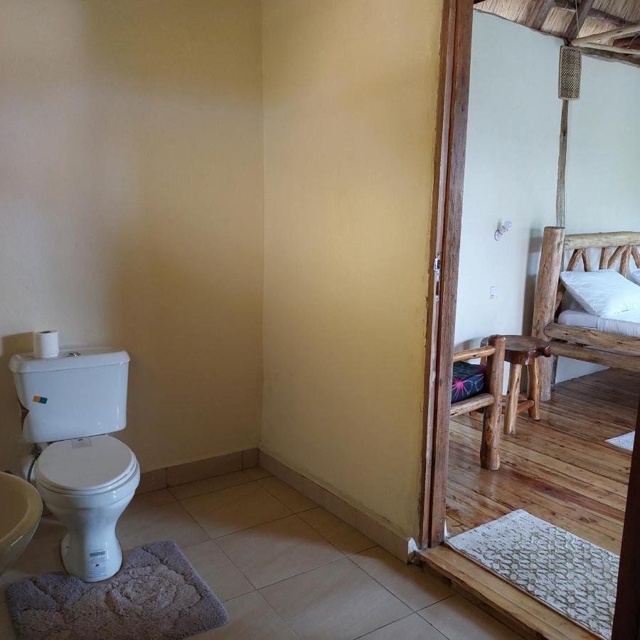 Songbird Safari Lodge & Campsite Katunguru Екстер'єр фото