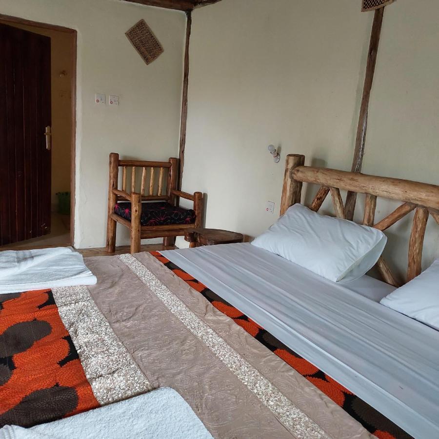 Songbird Safari Lodge & Campsite Katunguru Екстер'єр фото