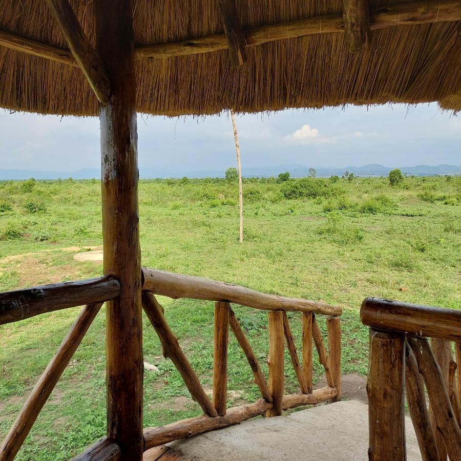 Songbird Safari Lodge & Campsite Katunguru Екстер'єр фото