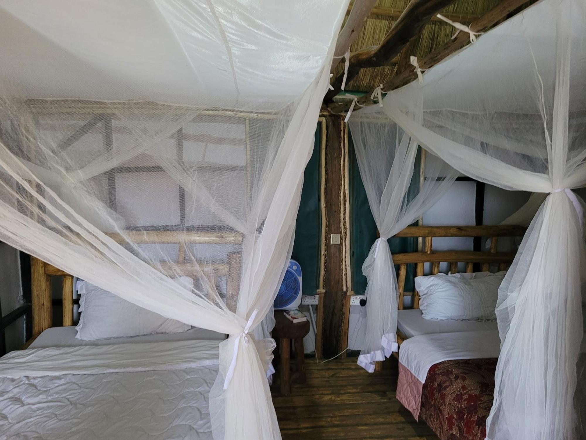 Songbird Safari Lodge & Campsite Katunguru Екстер'єр фото