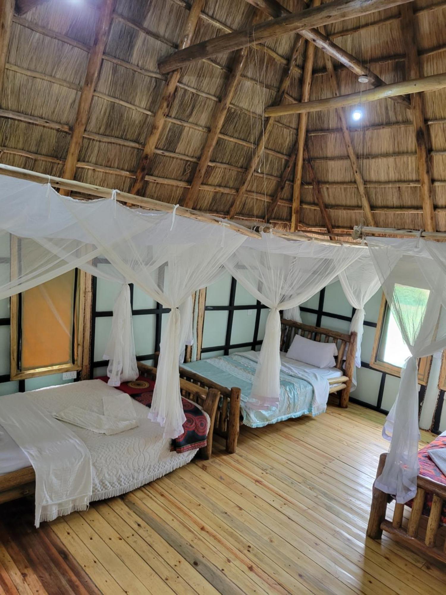 Songbird Safari Lodge & Campsite Katunguru Екстер'єр фото